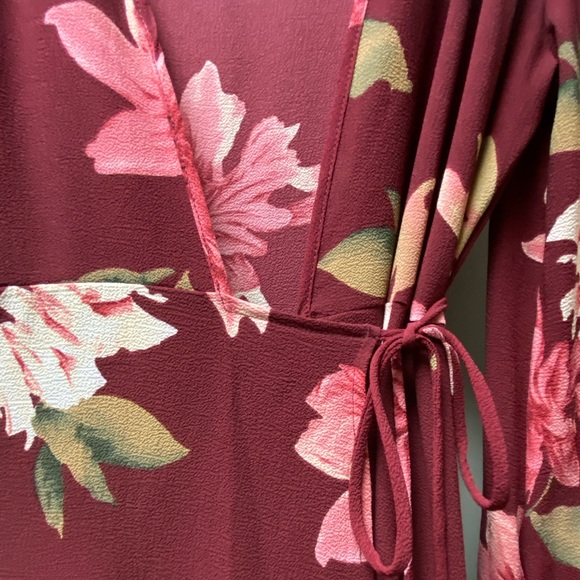 Burgundy High-low dress - Picture 2 of 5